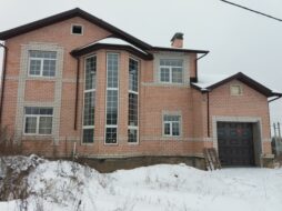 Дом из кирпича в Апраксино
